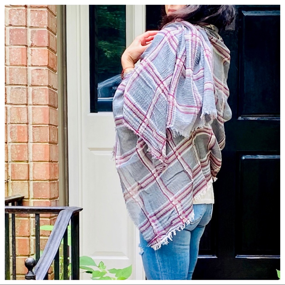 ABSOLUTELY FABULOUS PLAID PRINT SCARF/SHAWL - Picture 5 of 6